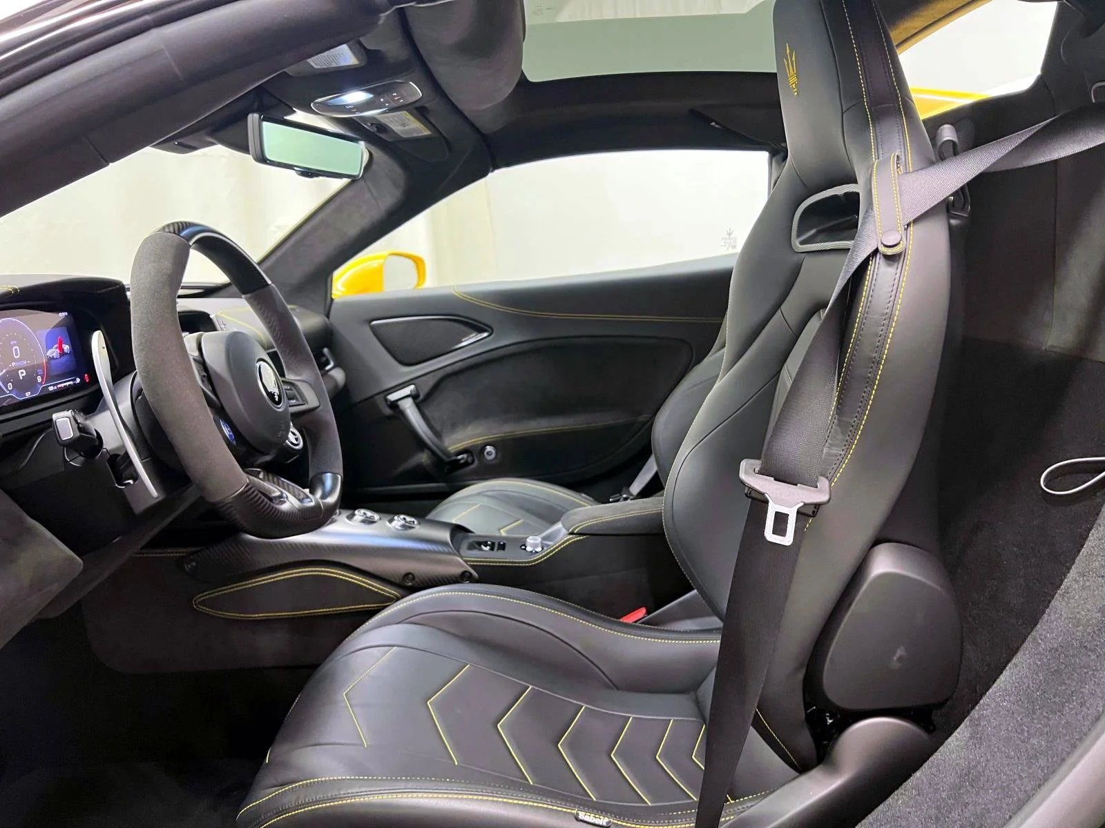 Used 2023 Yellow Maserati Cielo image 13