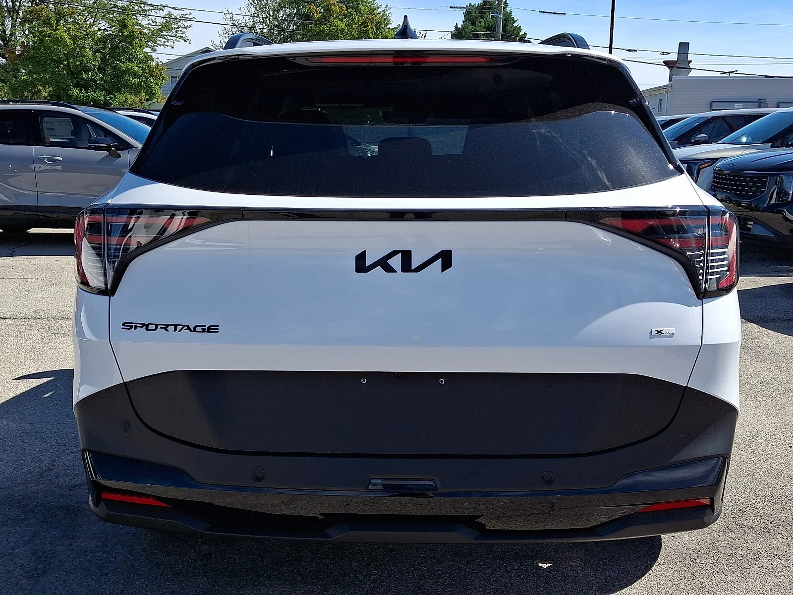 New 2027 White Kia X-Line image 6