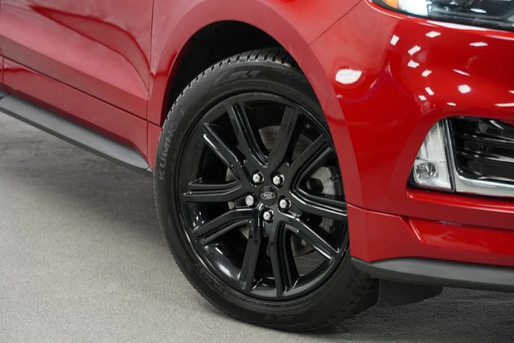 Used 2021 Rapid Red Ford SEL image 9