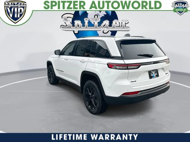 New 2026 Bright White Clear-Coat Exterior Paint Jeep Altitude image 7