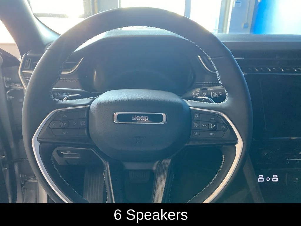Used 2025 Silver Jeep Altitude image 6