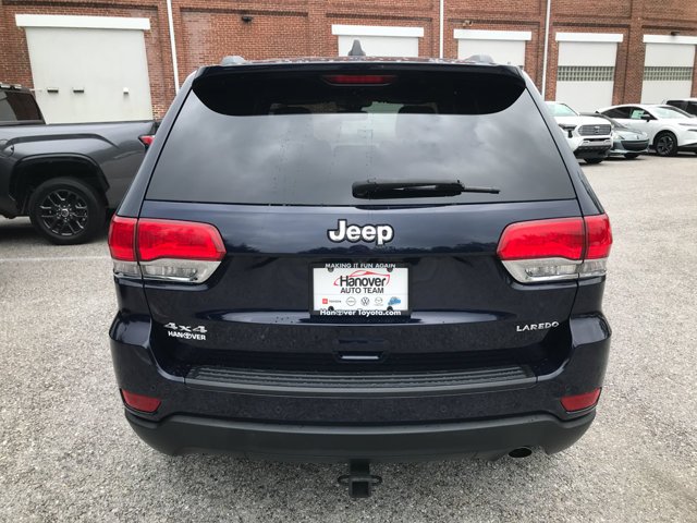 Used 2017 True Blue Pearlcoat Jeep Laredo image 6