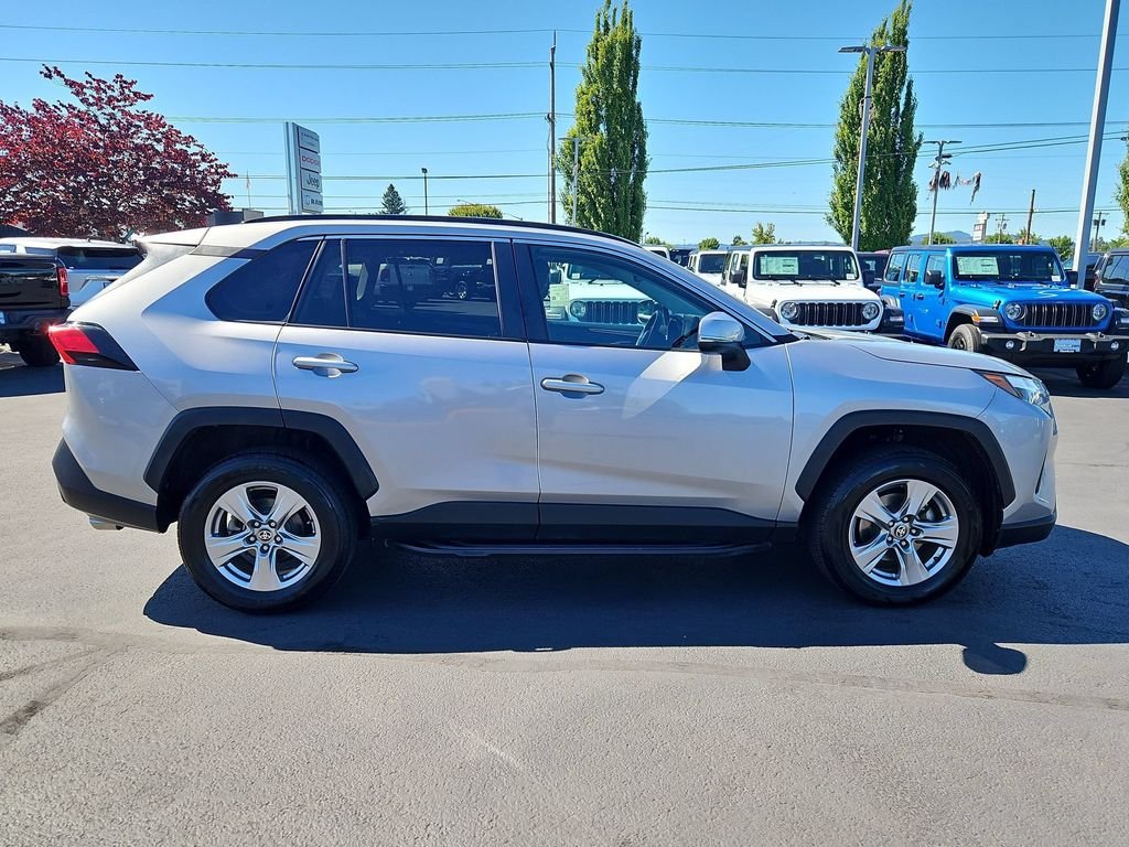 Used 2022 Silver Sky Metallic Toyota XLE image 7