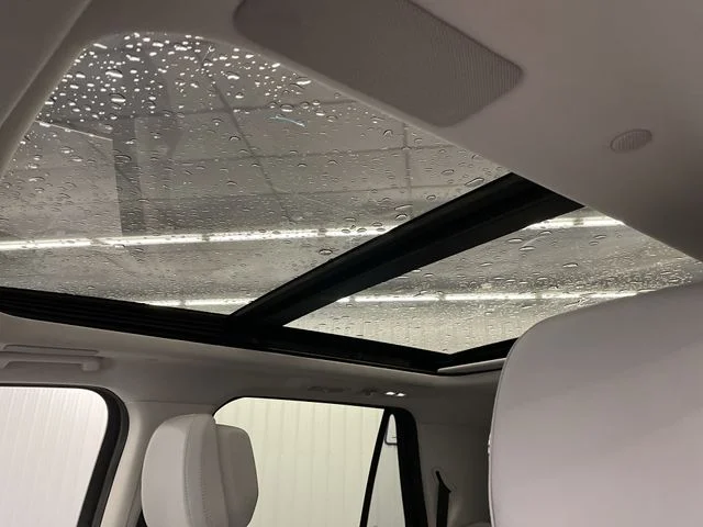 New 2026 Glacier Gray Metallic Tri-Coat Ford MAX Platinum® image 22