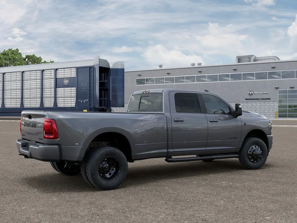 New 2026 Ceramic Gray Clear-Coat Exterior Paint RAM Laramie image 4