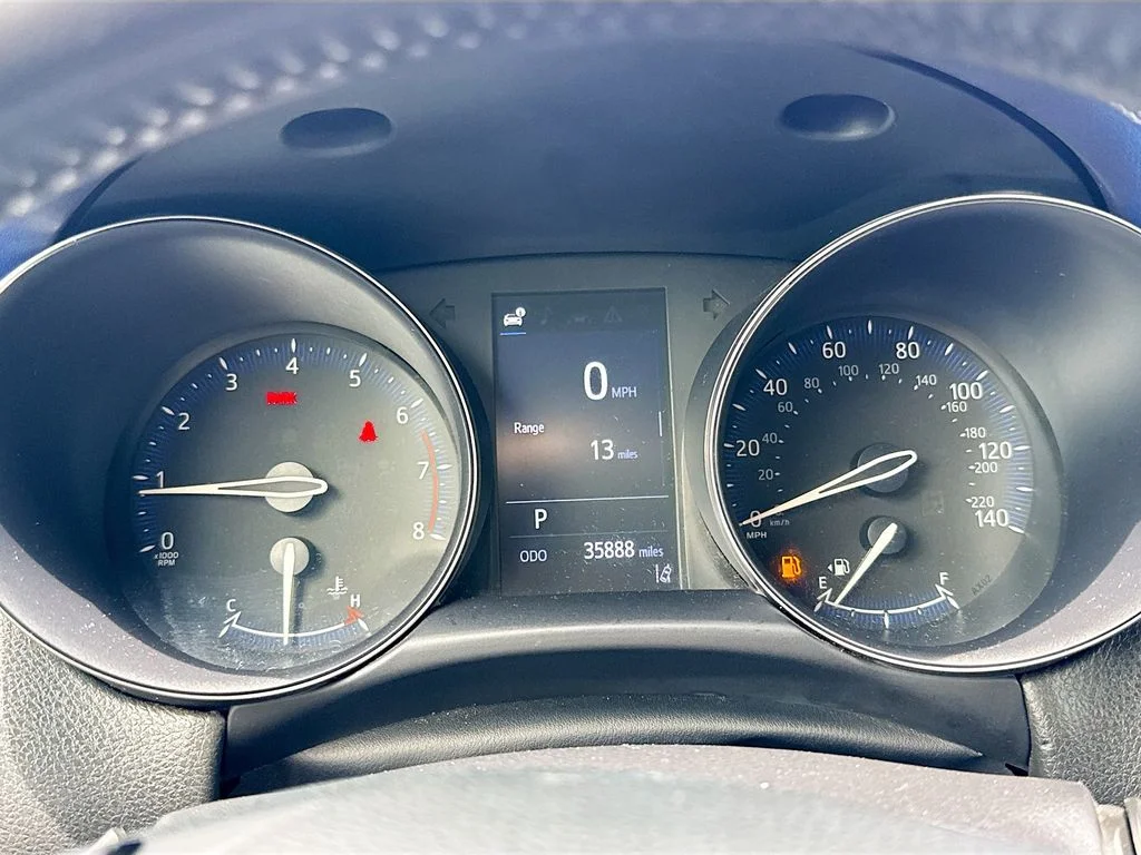 Used 2021 White Toyota XLE image 12