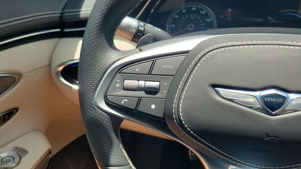 Used 2025 Black Genesis 3.5T Sport image 20