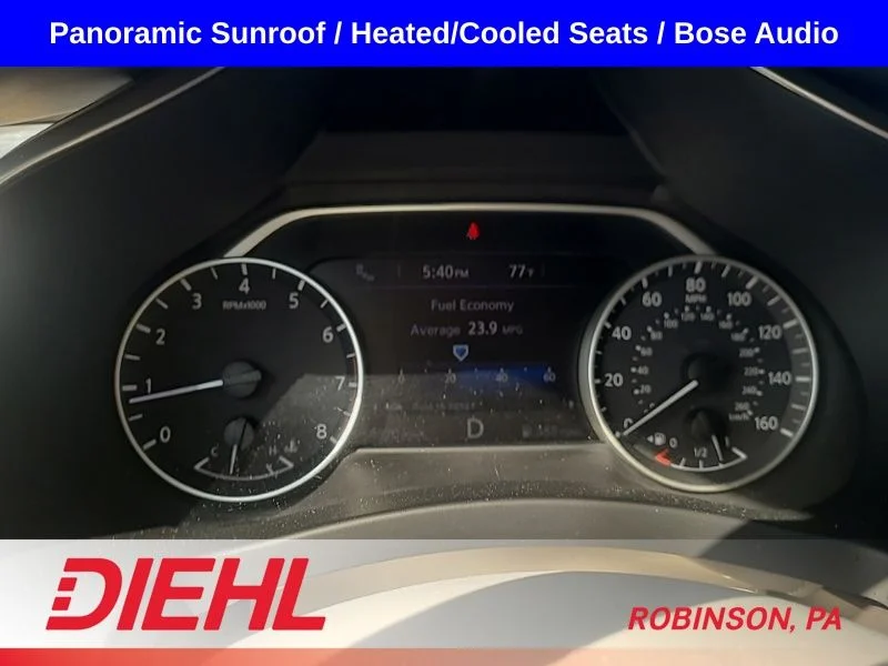 Used 2016 White Nissan Platinum image 16