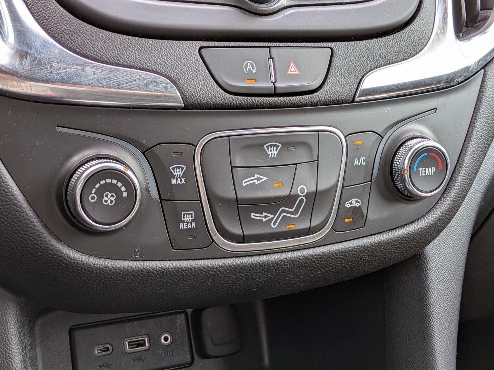 Used 2022 Summit White Chevrolet LT image 13