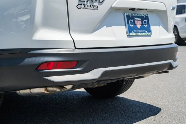 Used 2022 White Honda EX image 9