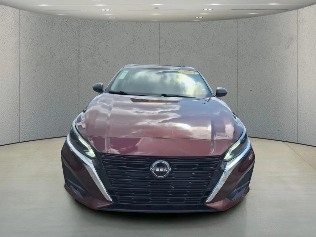 2024 Nissan Altima SV - Photo 8