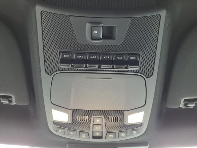 Used 2022 Black Ford Lariat image 26