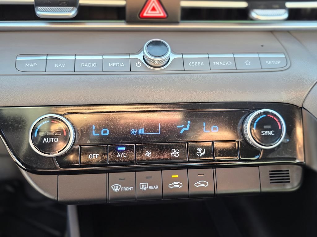 2024 Hyundai Elantra SEL - Photo 29