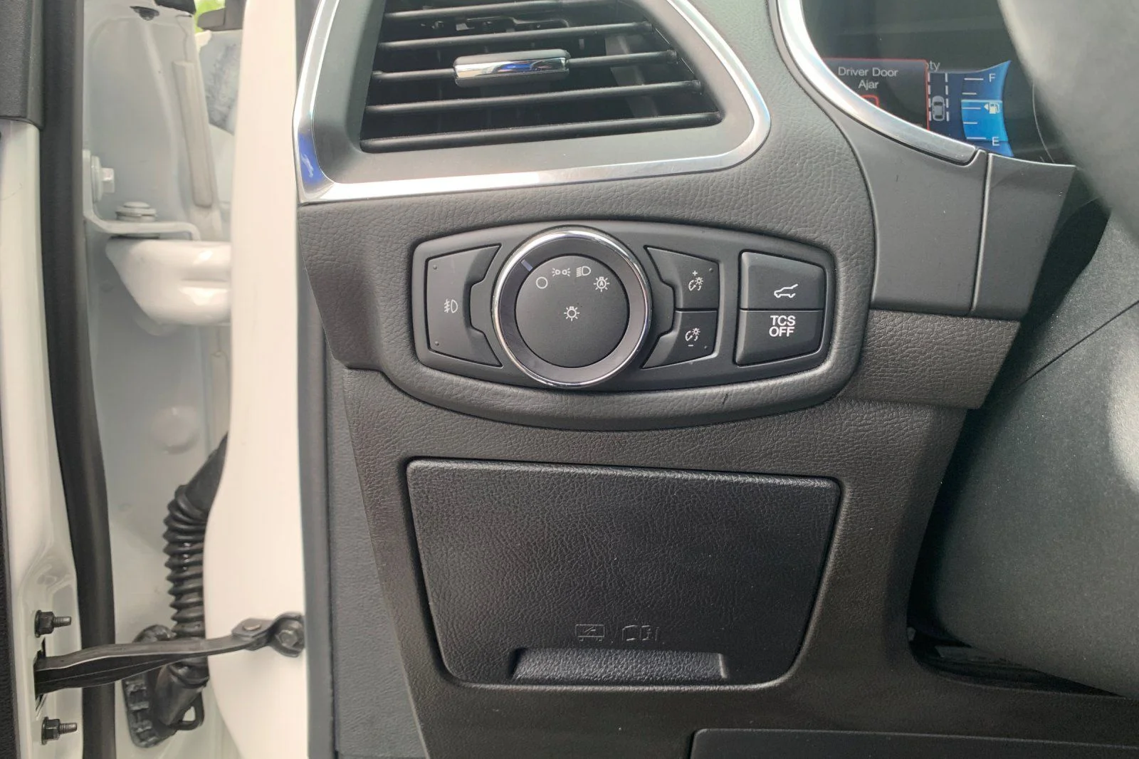 Used 2020 White Ford Titanium image 34