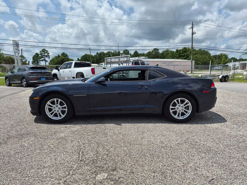Used 2014 Blue Chevrolet 2LS image 2