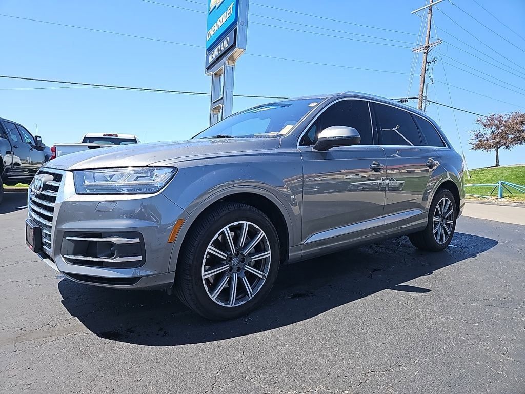 Used 2017 Audi Q7 Prestige with VIN WA1VAAF75HD045124 for sale in Kansas City