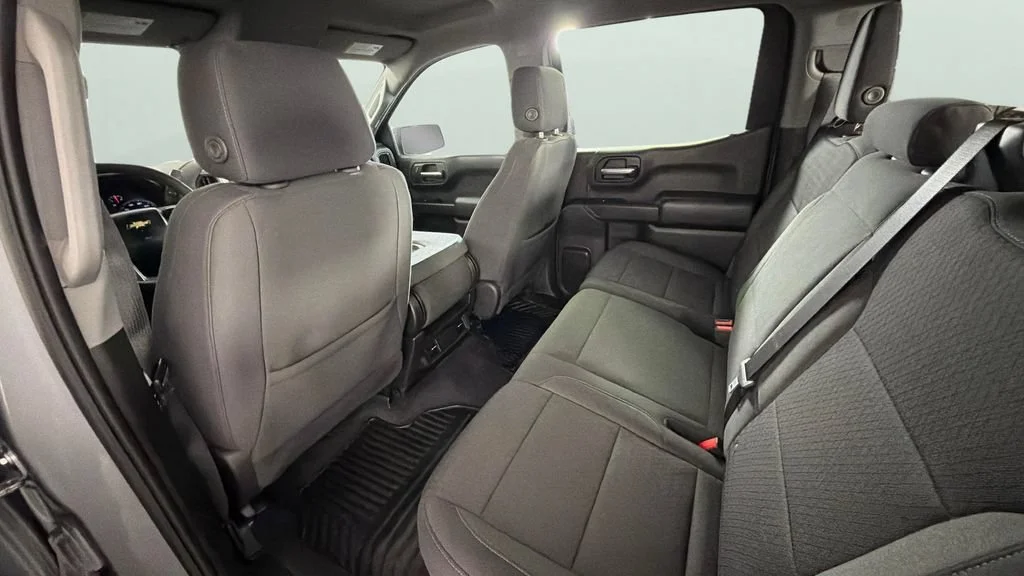 Used 2023 STERLING GRAY METALLIC Chevrolet Custom image 22