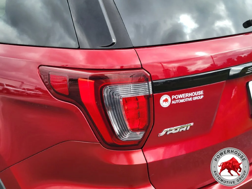 Used 2017 Red Ford Sport image 12