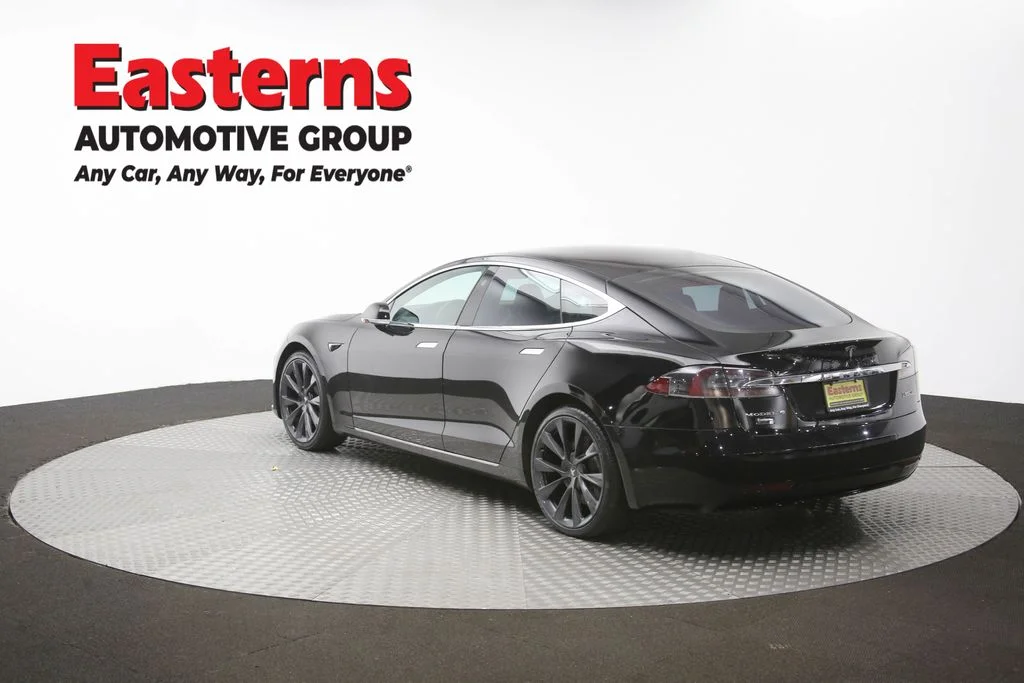 Used 2018 Black Tesla 75D image 63