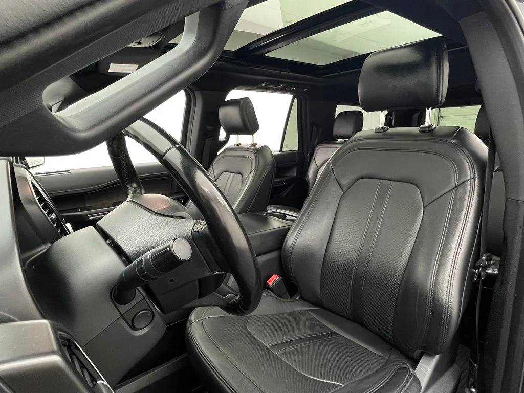 Used 2020 Black Ford Limited image 22