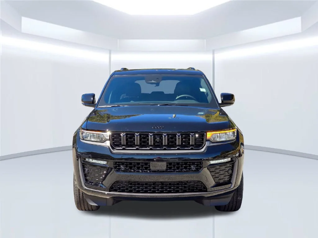 New 2027 Black Jeep Limited Reserve image 17