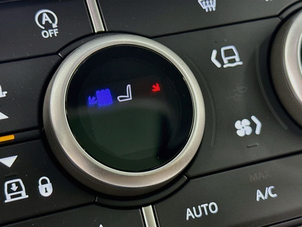 New 2026 Fuji White LAND ROVER S image 22