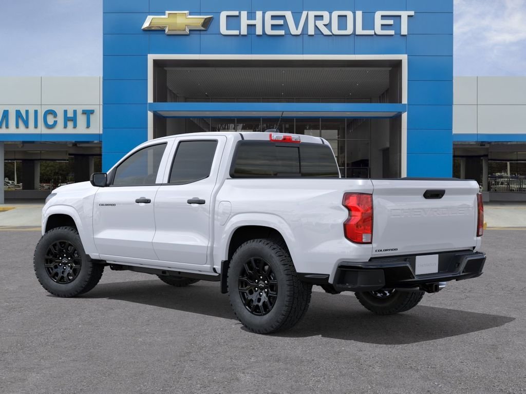 New 2026 Summit White Chevrolet WT image 3