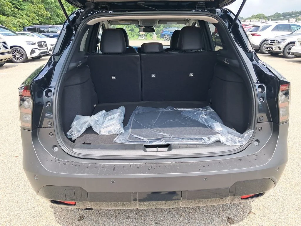 New 2026 Black Nissan SR image 24