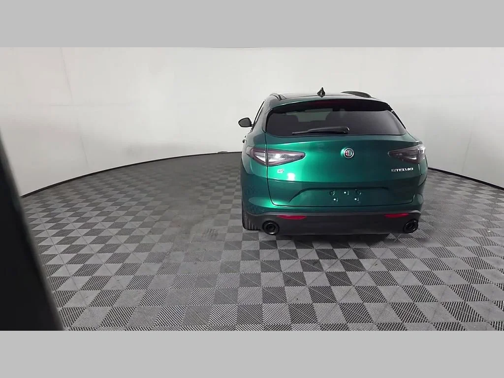 2025 Alfa Romeo Stelvio Base - Photo 31