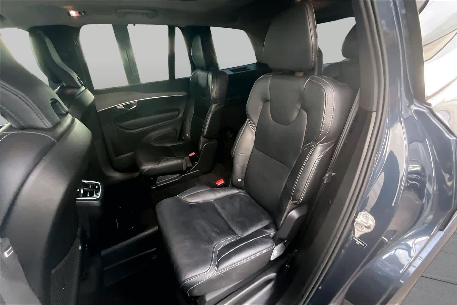 Used 2022 Denim Blue Metallic Volvo Inscription image 20
