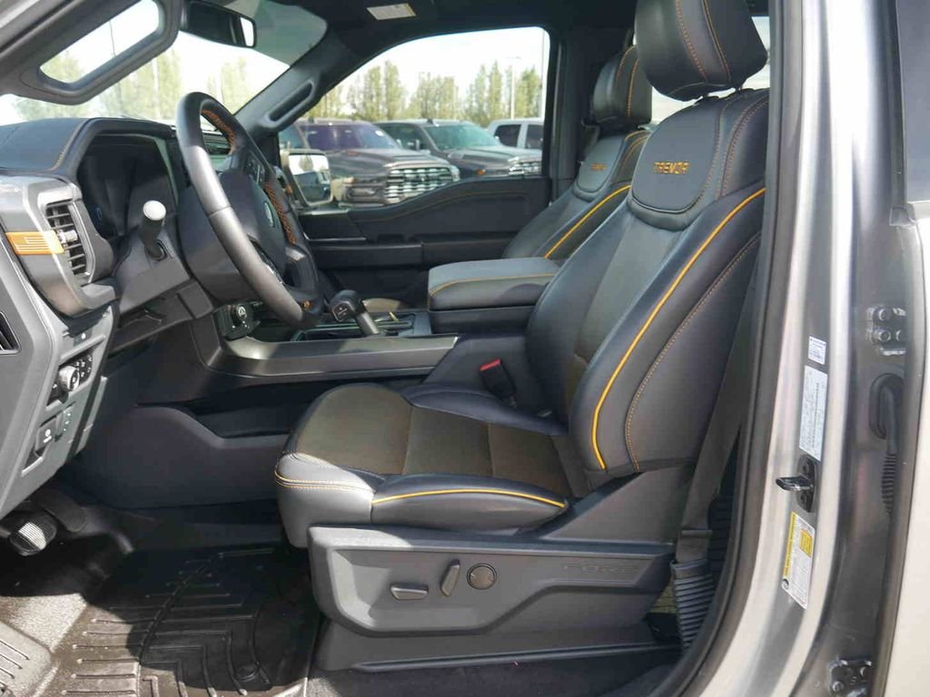 Used 2025 Silver Ford Tremor image 30