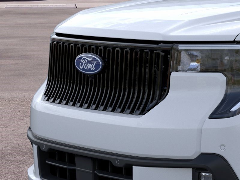 New 2026 Space White Metallic Ford Lobo High image 19