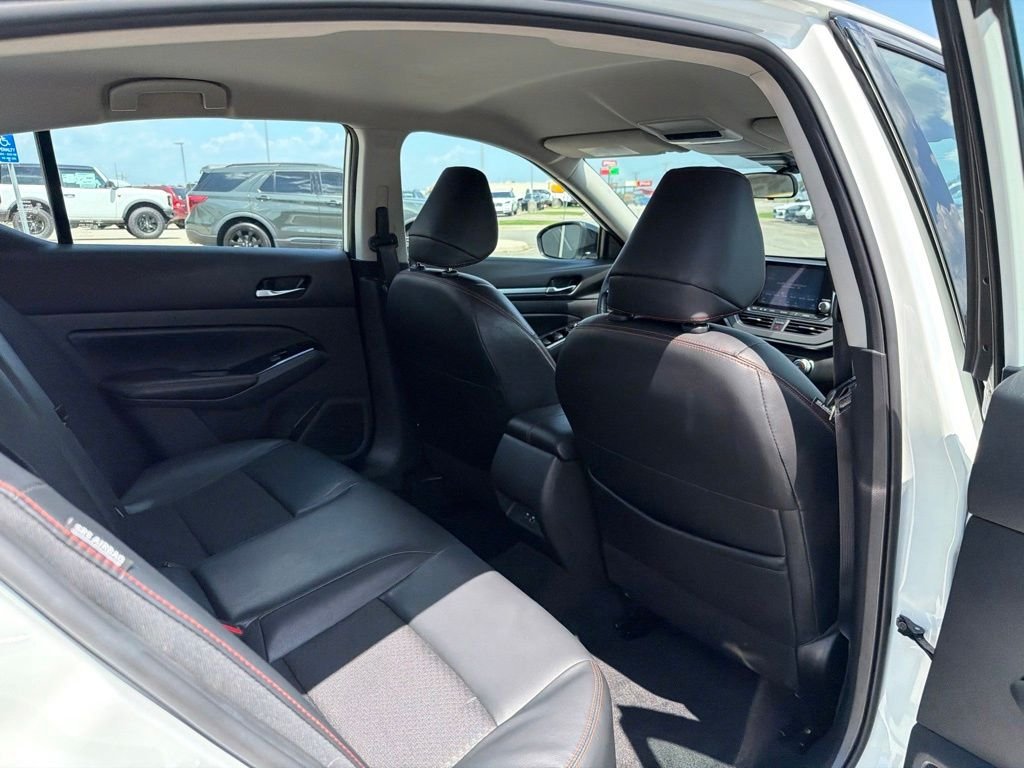 Used 2024 White Nissan 2.5 SR image 19