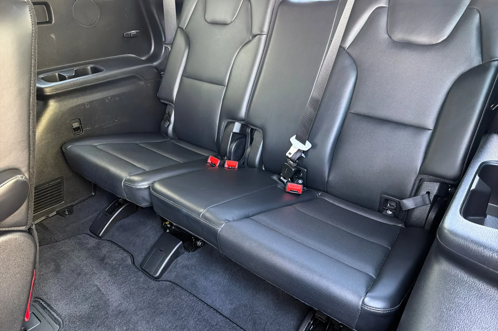 Used 2025 Ebony Black Kia S image 15