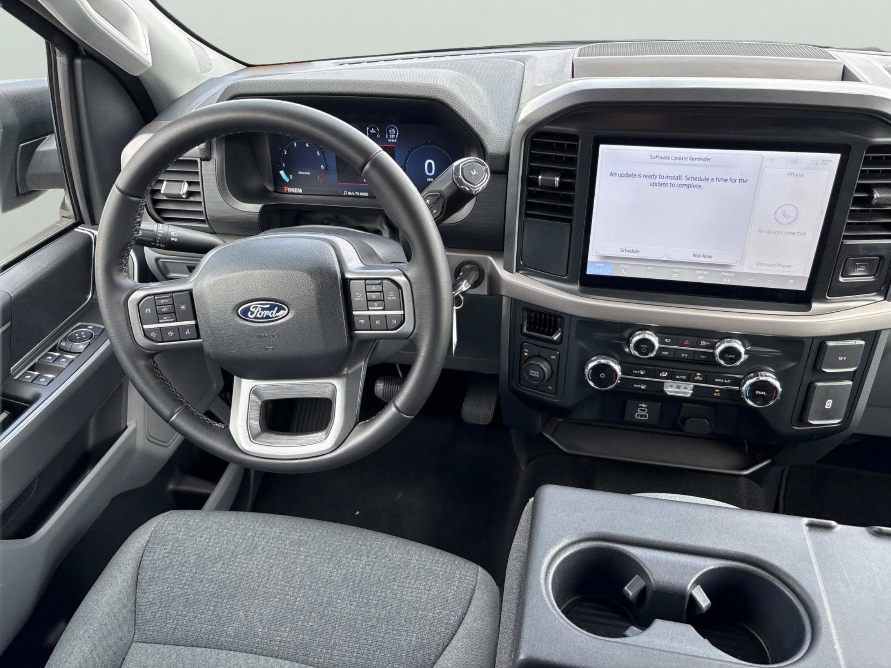 2025 Ford F-150 XLT - Photo 14