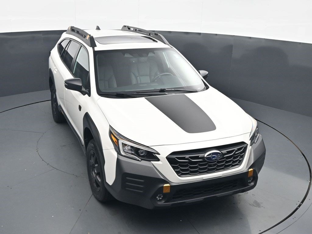 Used 2023 Crystal White Pearl Subaru Wilderness image 12