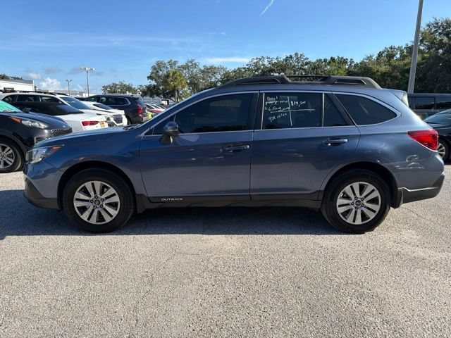 Used 2018 Twilight Blue Metallic Subaru Premium image 2
