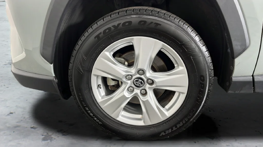 Used 2020 Green Toyota XLE image 47