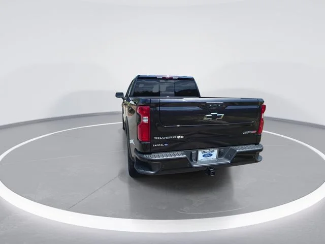 Used 2023 Gray Chevrolet ZR2 image 9