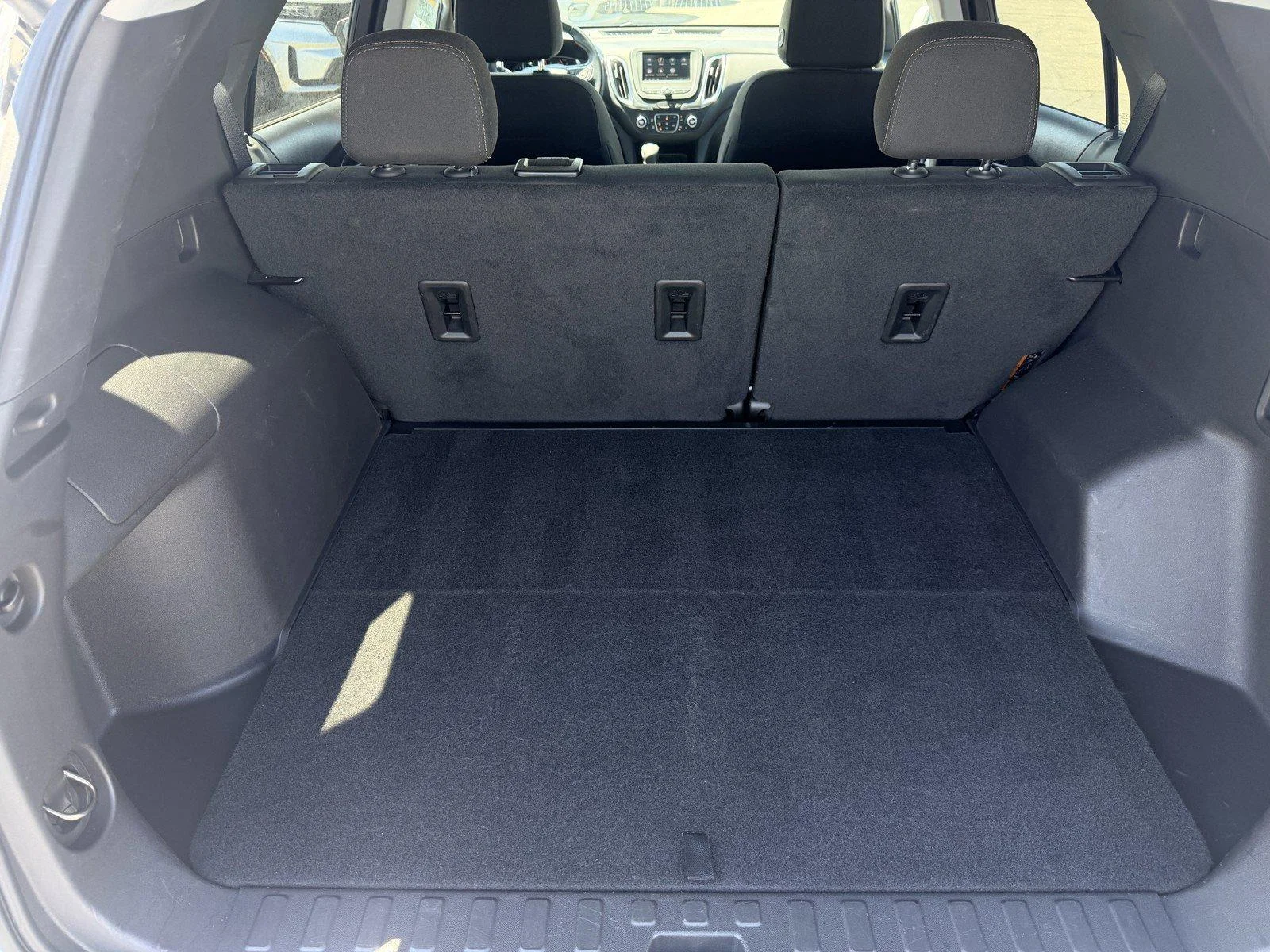 Used 2024 Summit White Chevrolet LT image 12