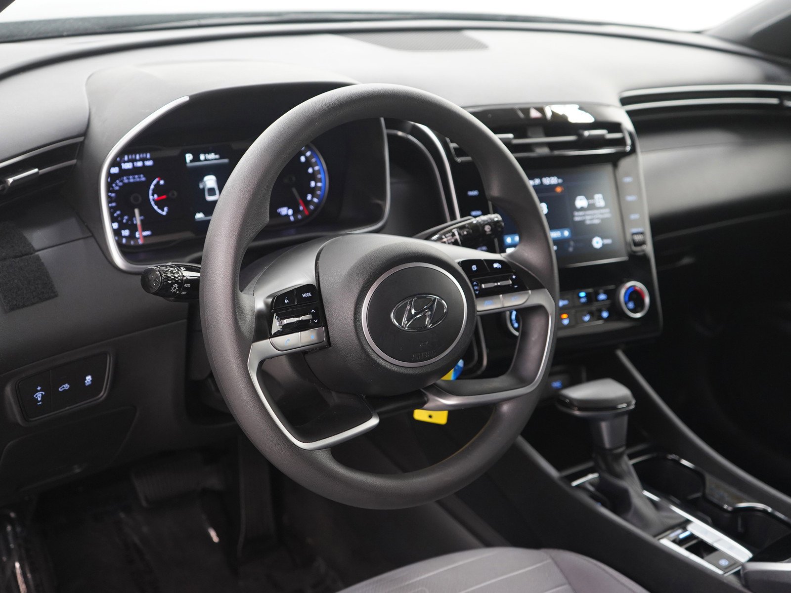 2024 Hyundai Santa Cruz SE - Photo 19