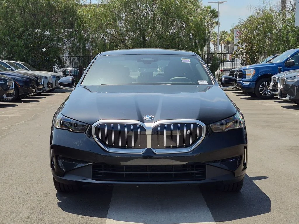 New 2027 Black BMW eDrive40 image 4