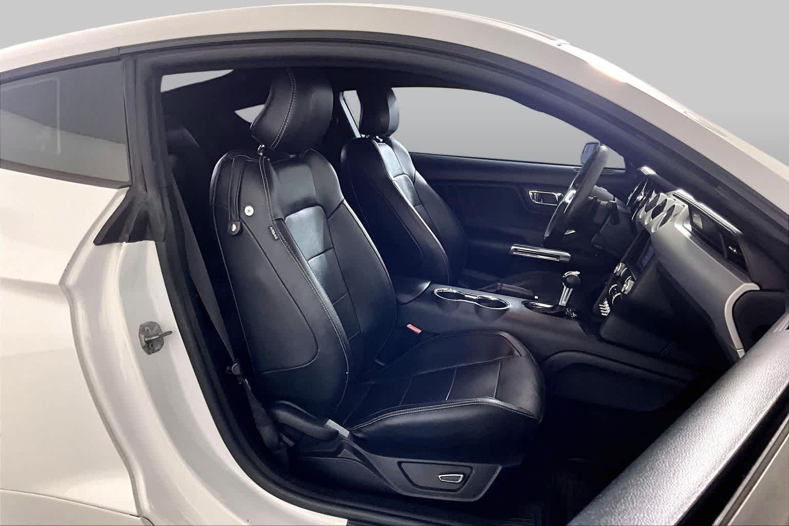 Used 2015 Oxford White Ford EcoBoost Premium image 8