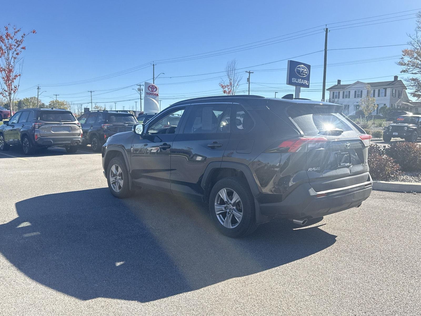 Used 2022 Midnight Black Metallic Toyota XLE image 7