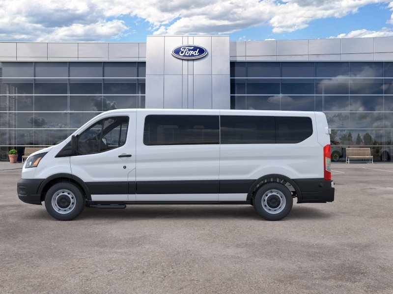 New 2026 Oxford White Ford XL image 4
