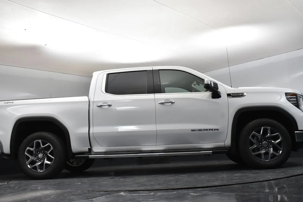 2026 GMC Sierra 1500 SLT - Photo 33