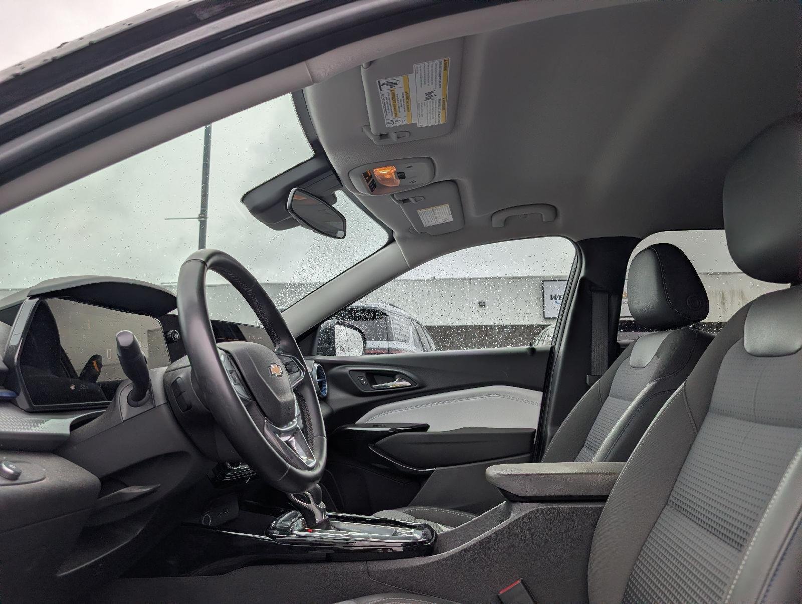 Used 2024 Mosaic Black Metallic Chevrolet LT image 9