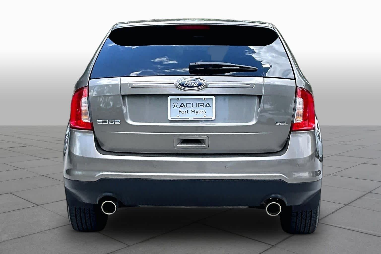 Used 2013 Mineral Grey Metallic Ford SEL image 5