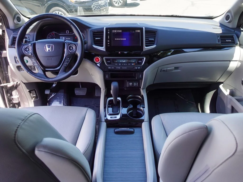 Used 2017  Honda RTL-E image 29