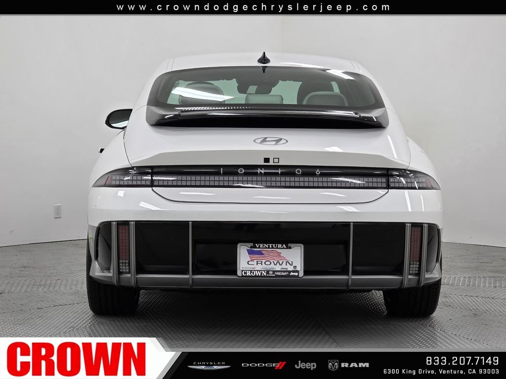 Used 2023 White Hyundai SEL image 6
